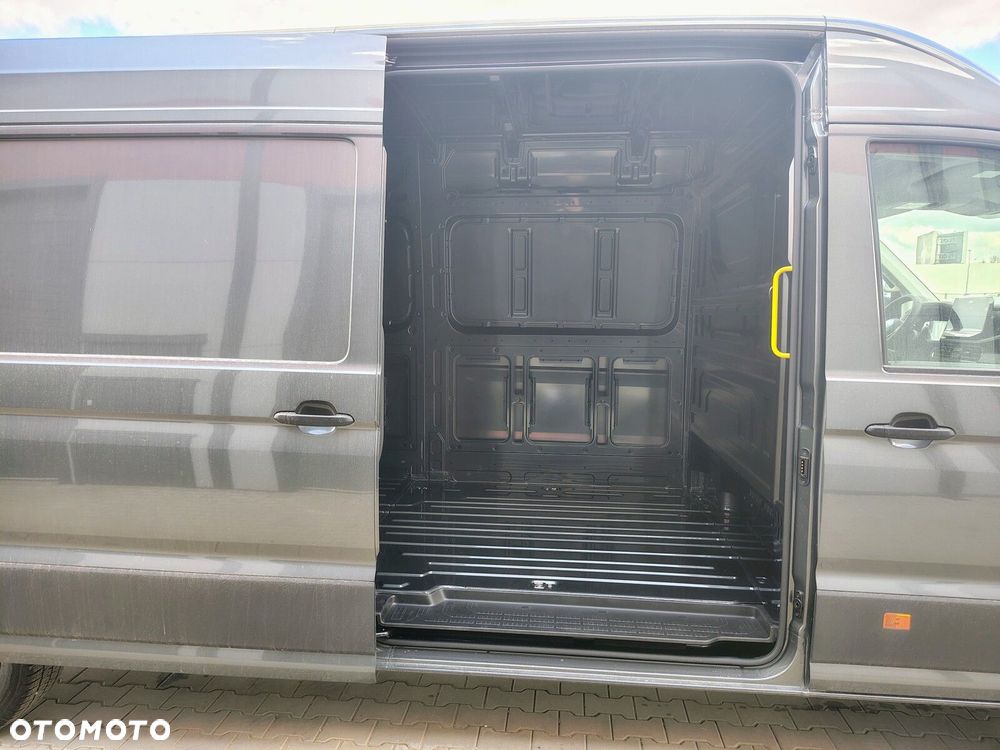 Volkswagen Crafter 35 2.0 TDI L4H3 4490 177KM AUTOMAT - 10