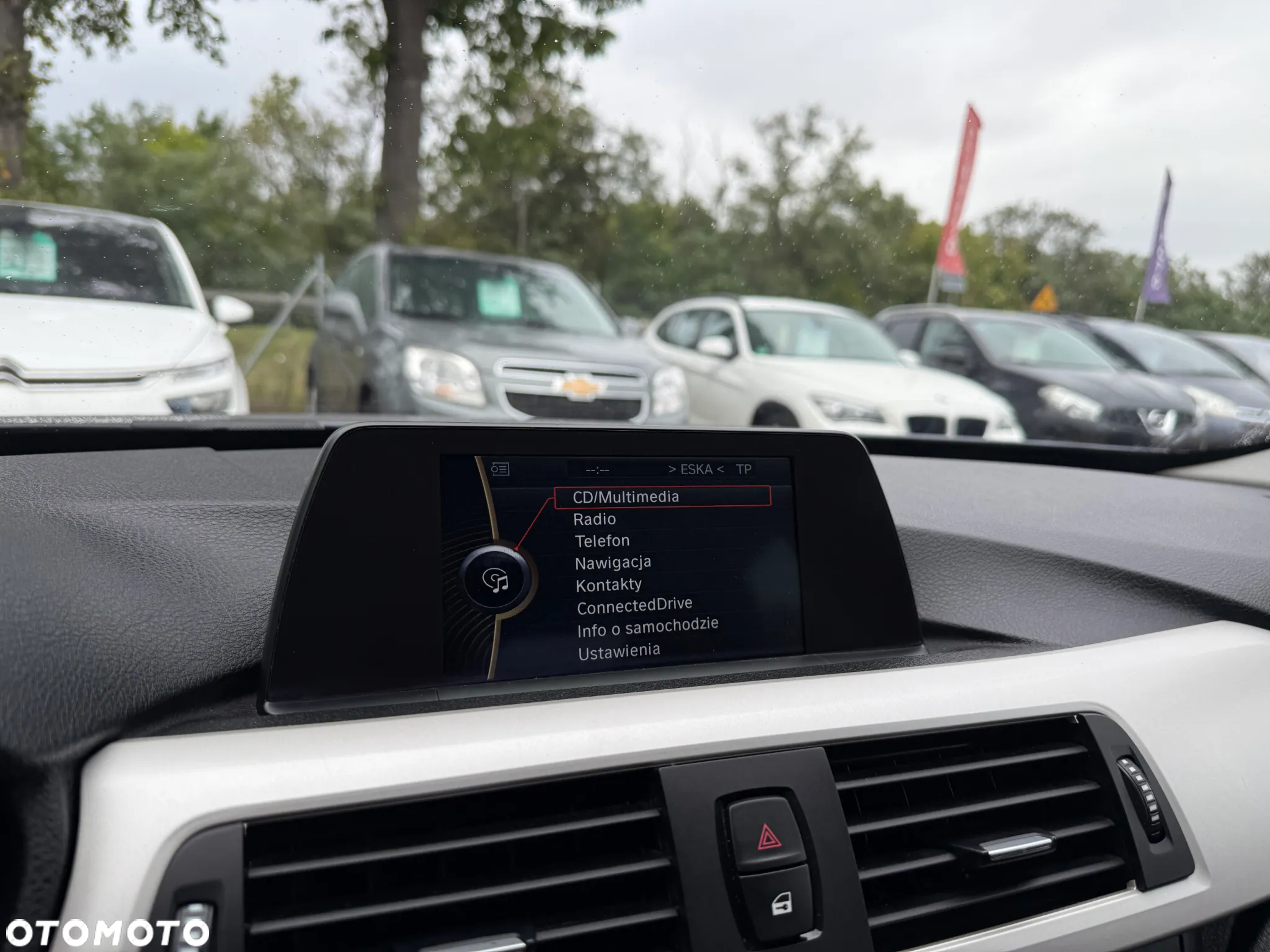 BMW Seria 3 318d - 12