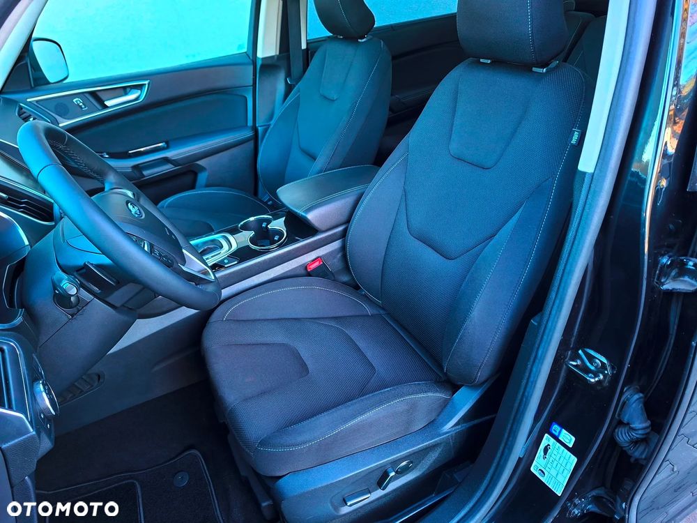 Ford S-Max - 21