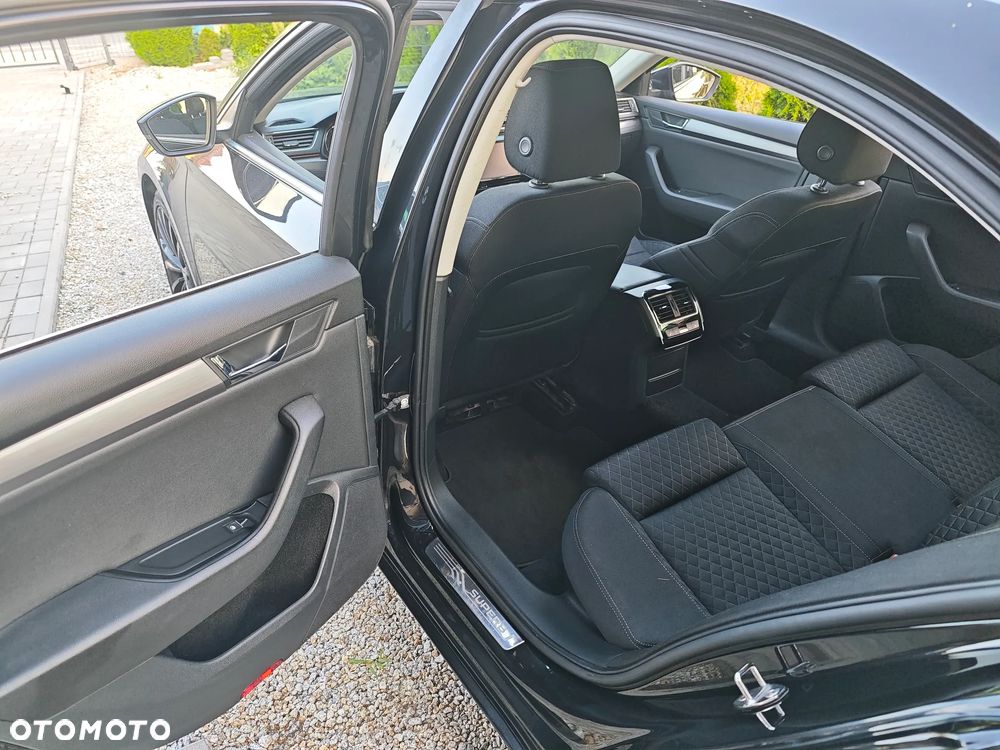 Skoda Superb 2.0 TSI 4x4 Sportline DSG - 9