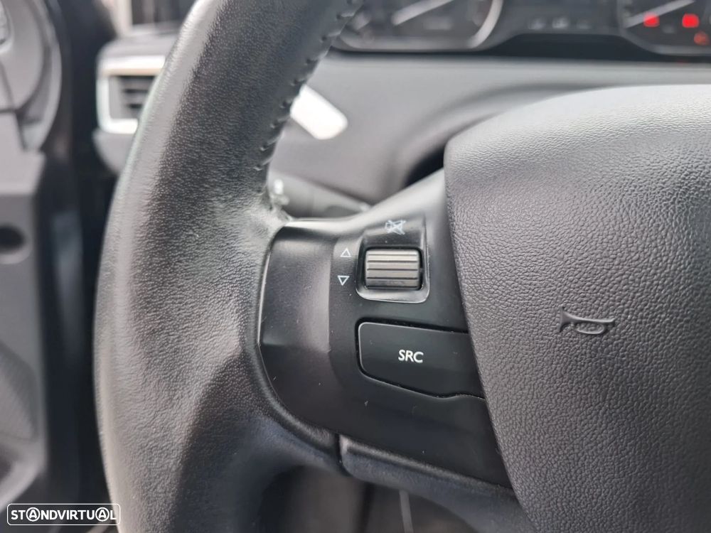 Peugeot 208 PureTech 82 Start & Stop Style - 30