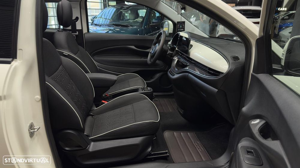 Fiat 500e C 23,8kWh Icon - 36