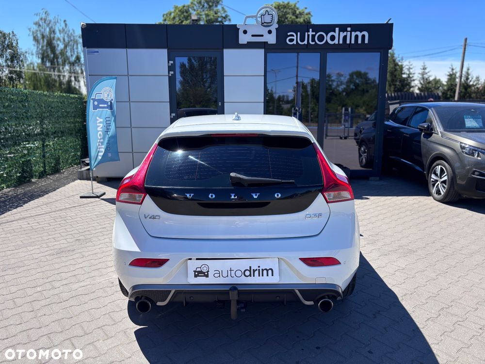 Volvo V40 D3 Geartronic RDesign - 13