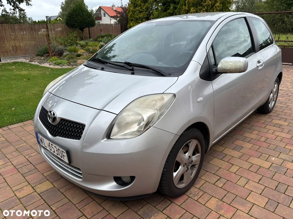 Toyota Yaris 1.3 Terra - 2