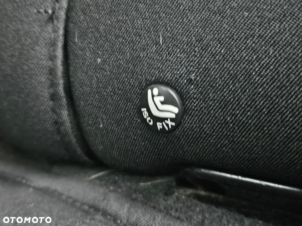 Dacia Lodgy 1.6 SCe Stepway S&S - 19