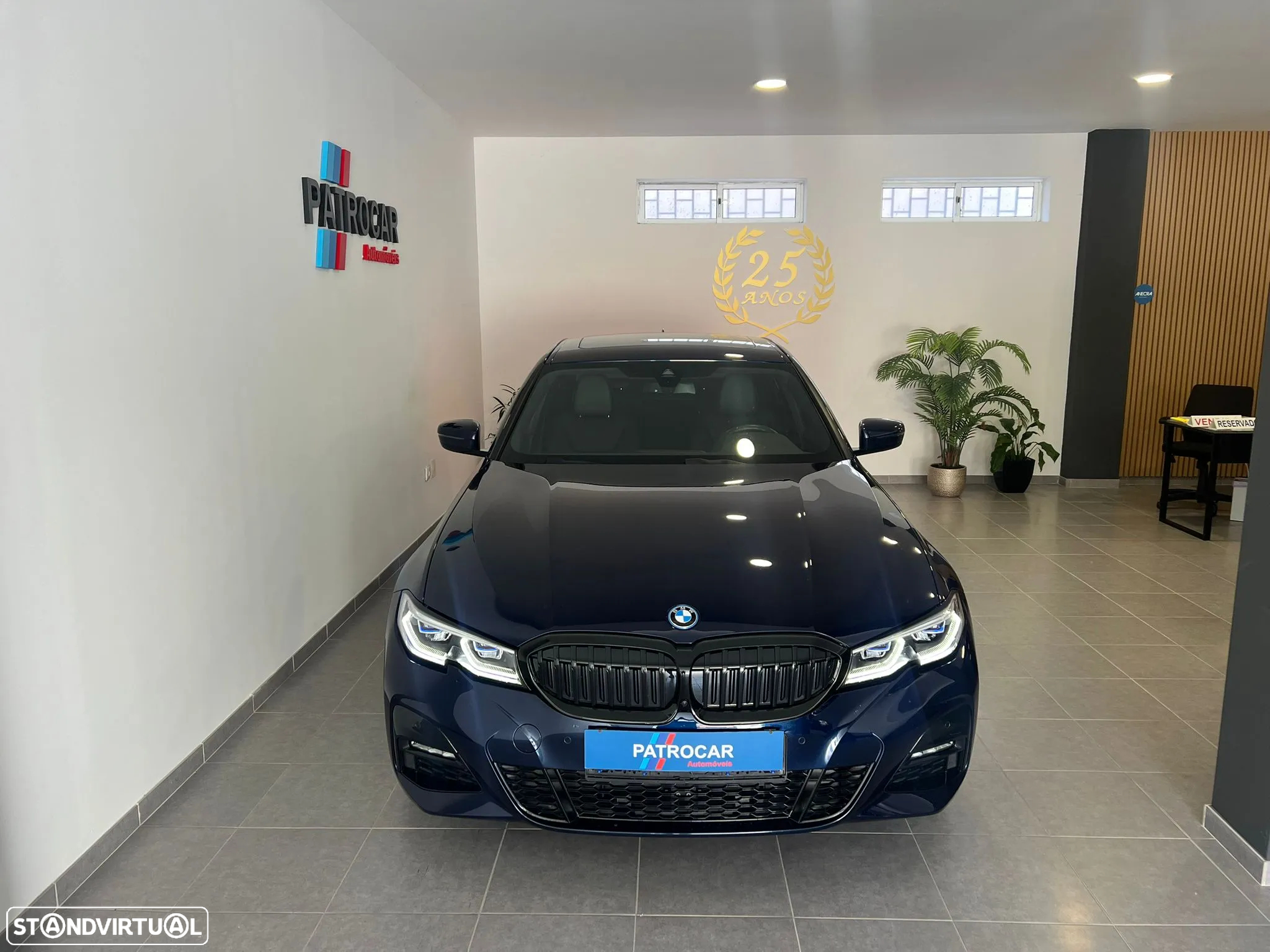 BMW 330 e Pack Desportivo M Auto - 2