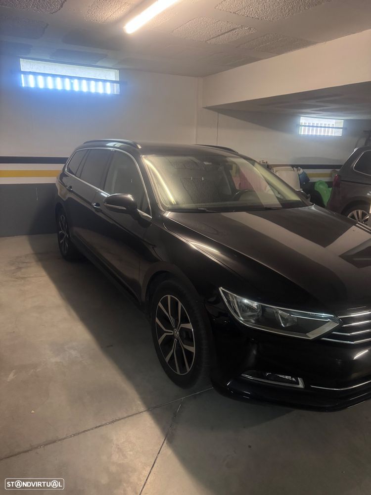 VW Passat Variant 1.6 TDI Confortline DSG - 13