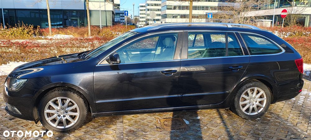 Skoda Superb 2.0 TDI PD Ambition - 2