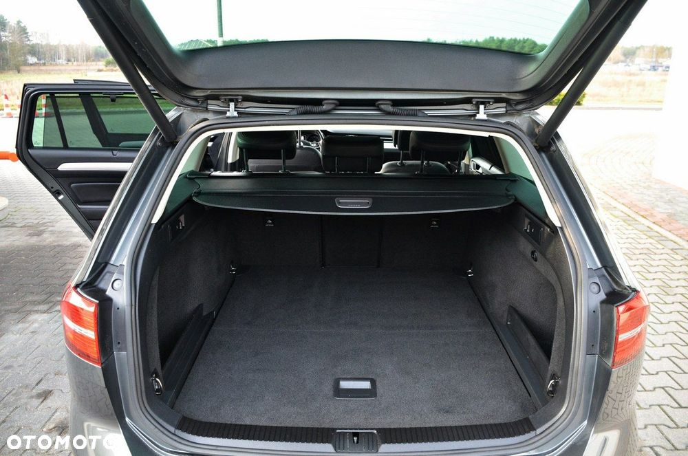 Volkswagen Passat - 18