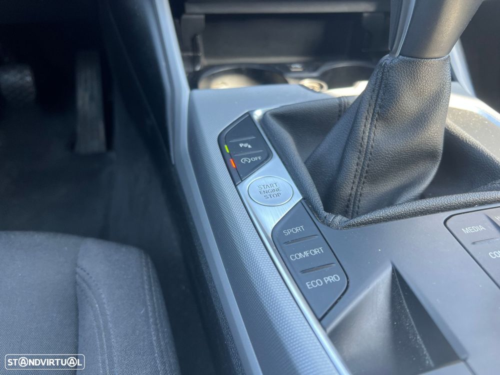 BMW 318 d Touring Line Sport - 12