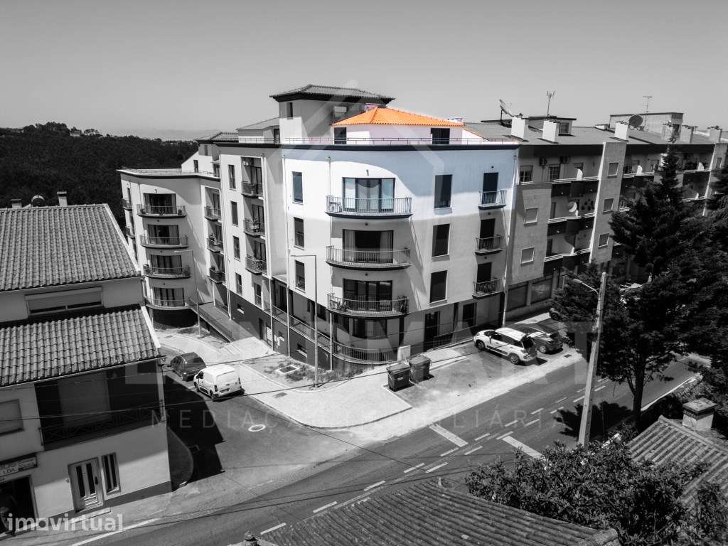 Apartamento T3 Duplex, Centro de Turquel - Grande imagem: 2/60