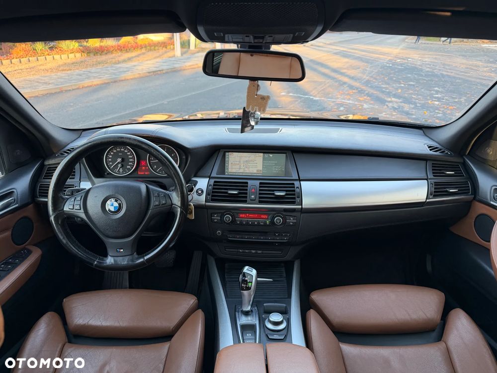 BMW X5 xDrive35d - 23