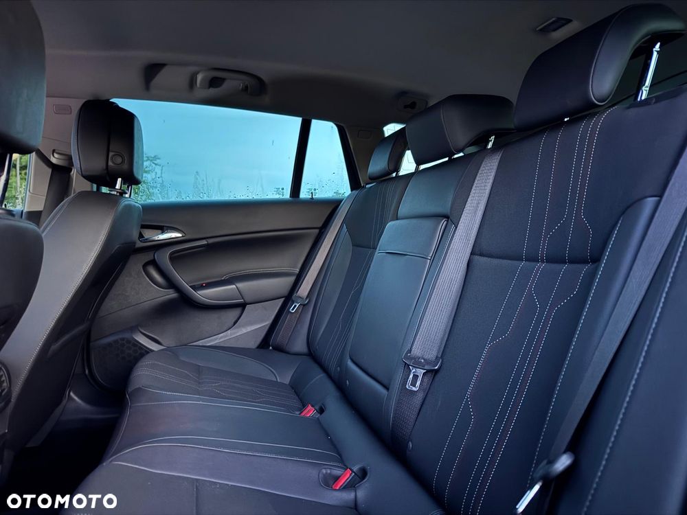 Opel Insignia - 8