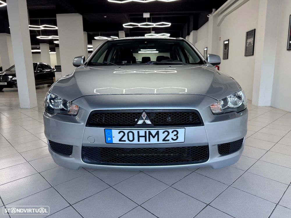 Mitsubishi Lancer 1.5 Invite - 11
