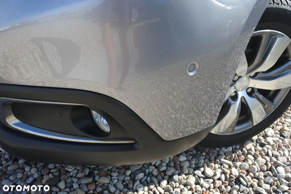 Peugeot 2008 PureTech 82 ETG5 STOP&START Allure - 23