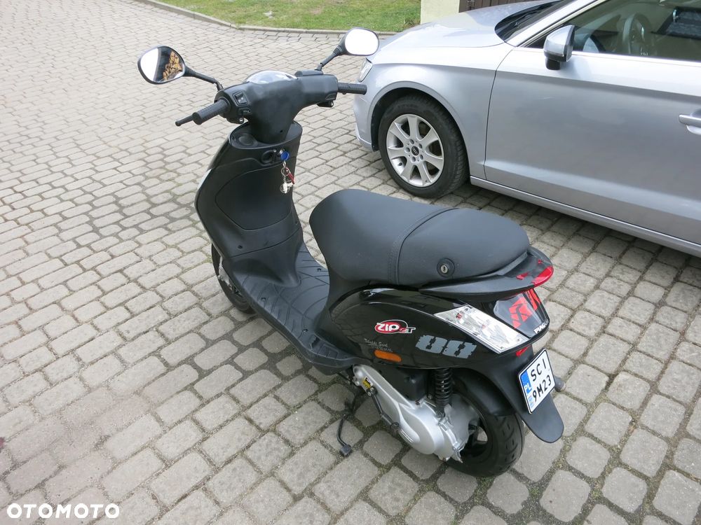 Piaggio ZIP - 4