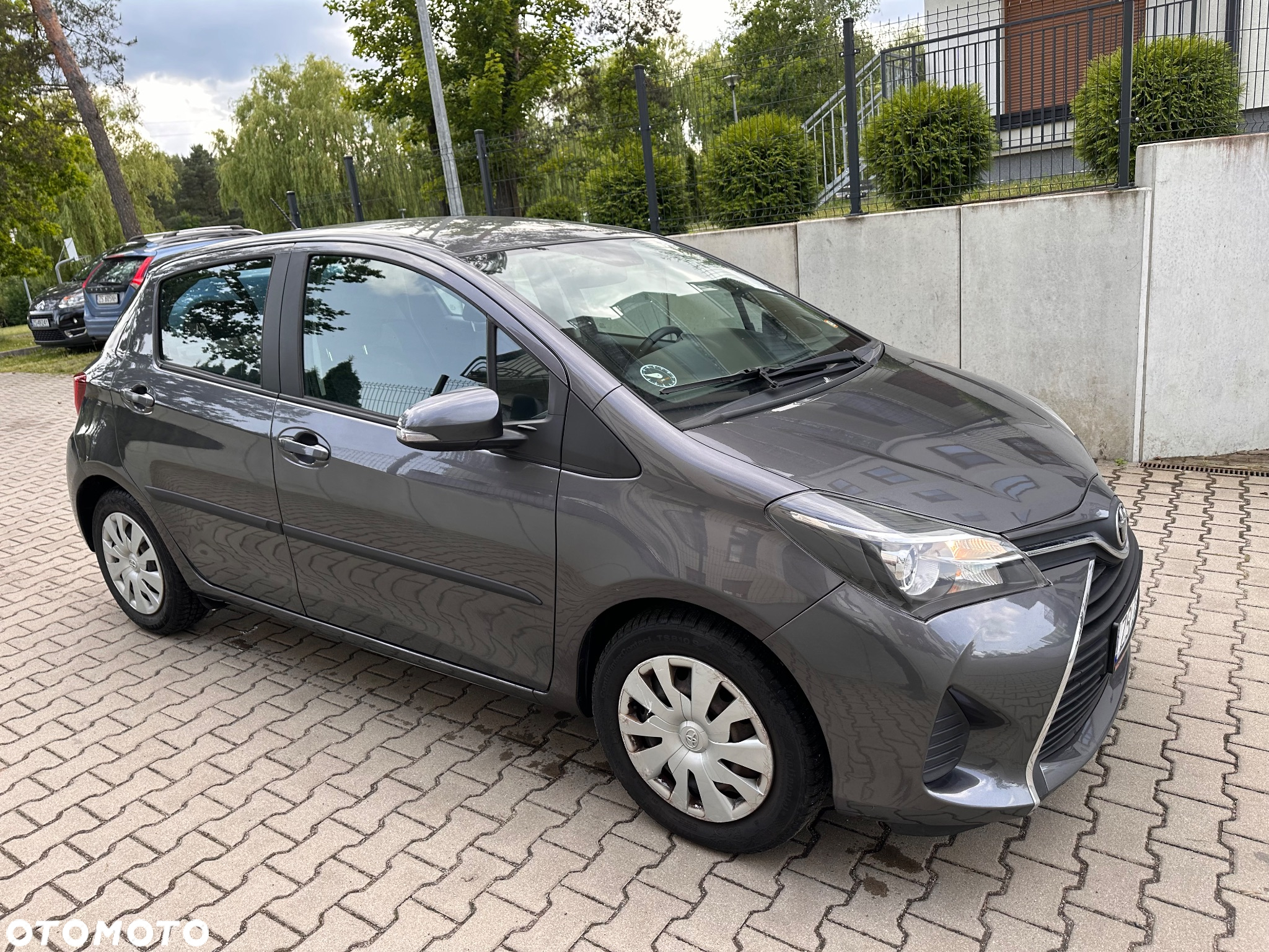 Toyota Yaris 1.0 VVT-i - 2