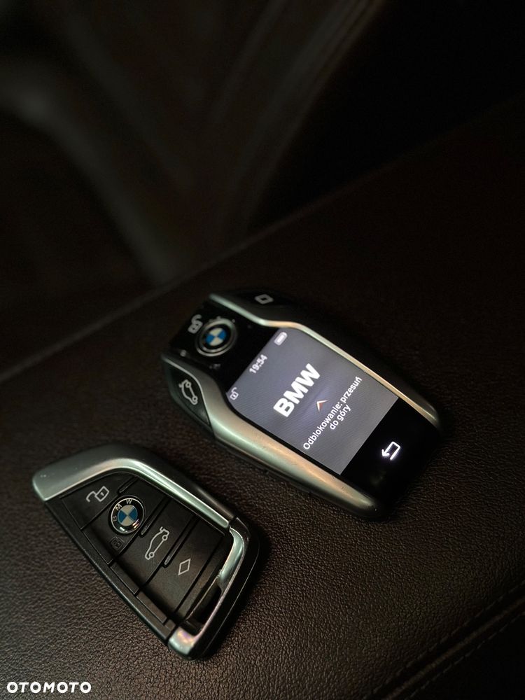 BMW Seria 3 320d xDrive M Sport Shadow sport - 24