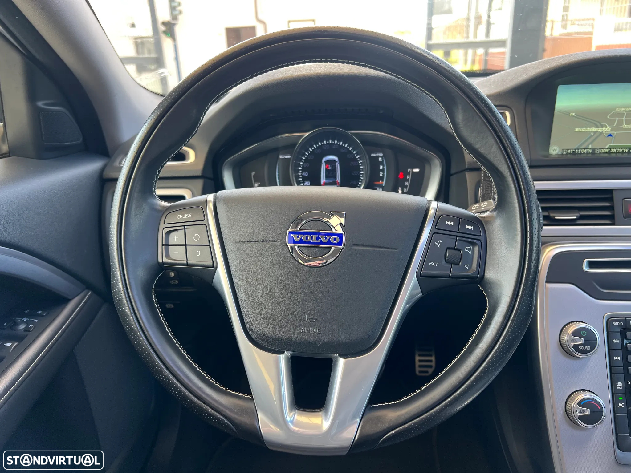 Volvo XC 70 2.0 D4 Summum Dynamic Geartronic - 19