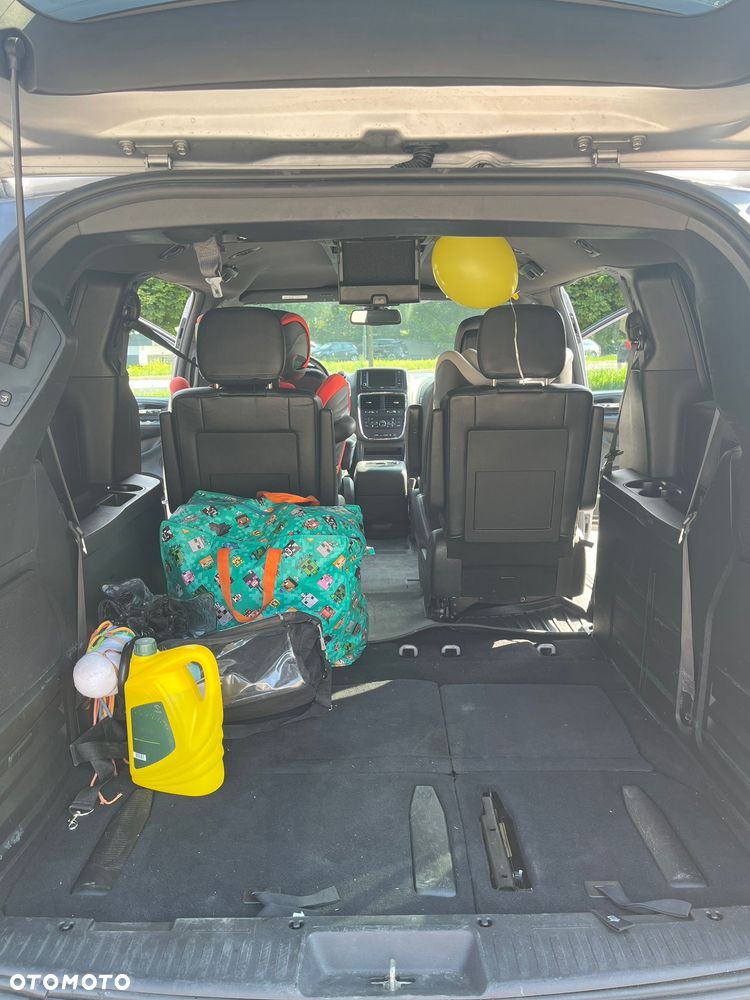 Dodge Grand Caravan - 18