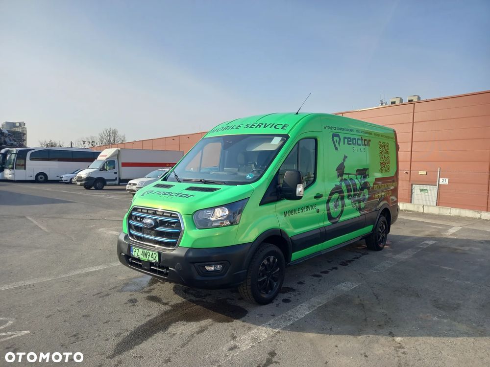 Ford Transit - 1