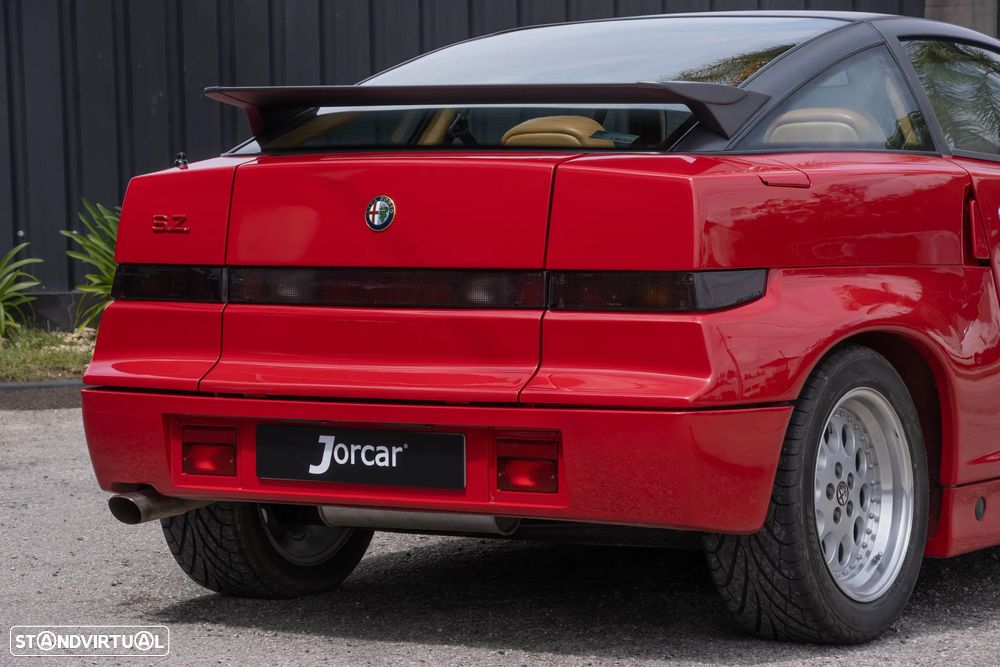 Alfa Romeo SZ Coupé Standard - 15