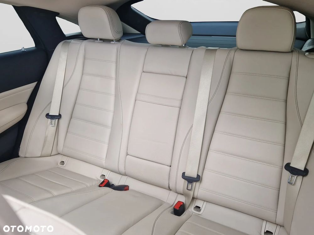 Mercedes-Benz GLE 400 d 4-Matic Executive - 17