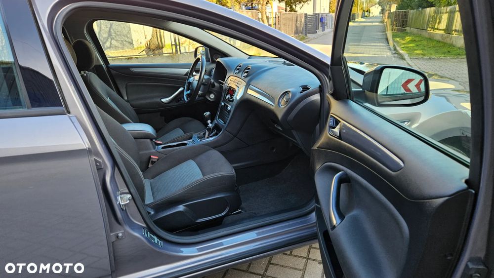 Ford Mondeo 1.6 TDCi Business Edition - 29