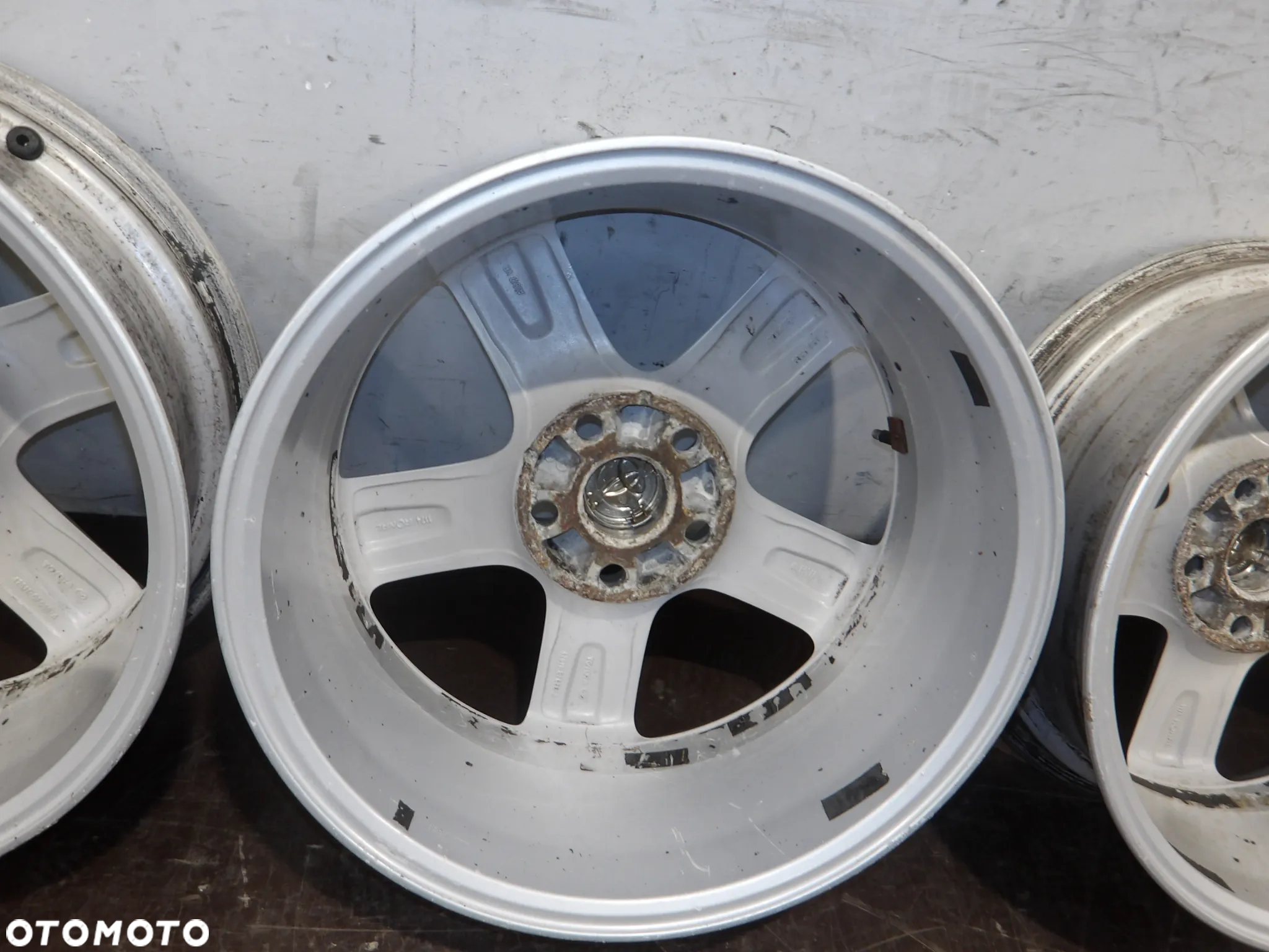 TOYOTA COROLLA VERSO 2.2D FELGI ALUMINIOWE ALUFELGI 5X114.3 7J ET45 R17 - 22