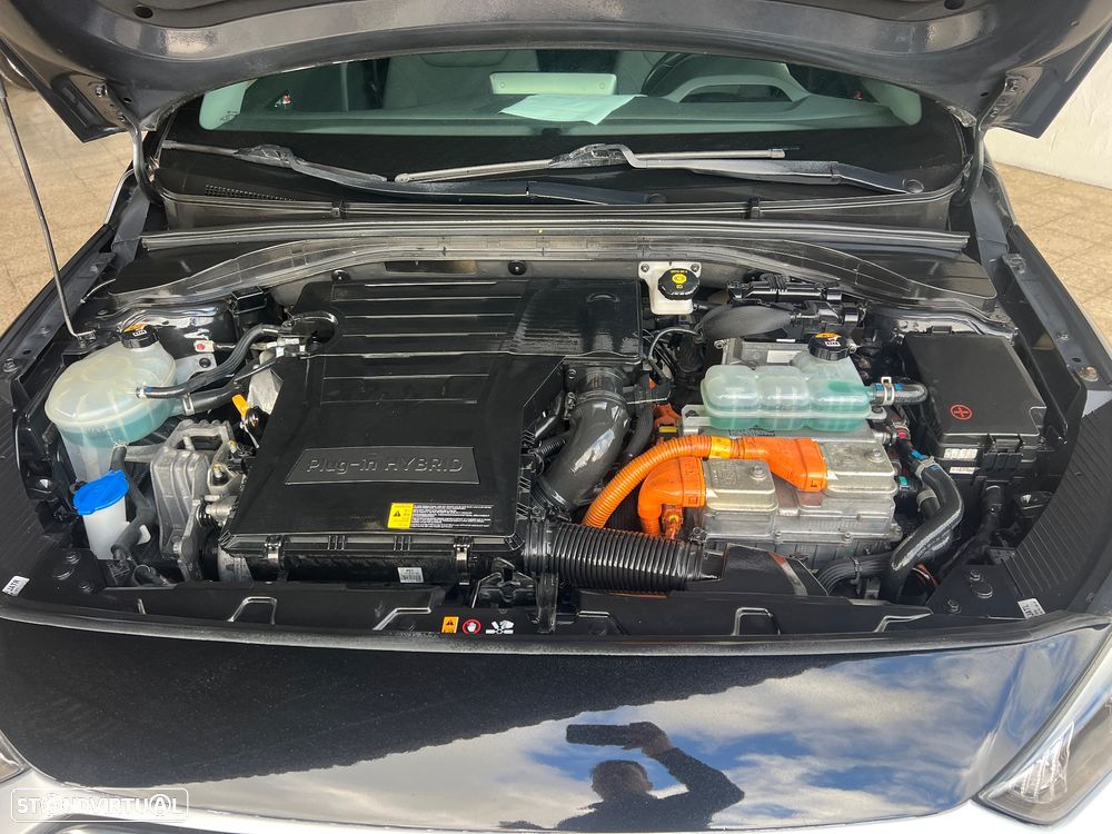 Hyundai Ioniq 1.6 GDI HEV Hybrid Tech - 8
