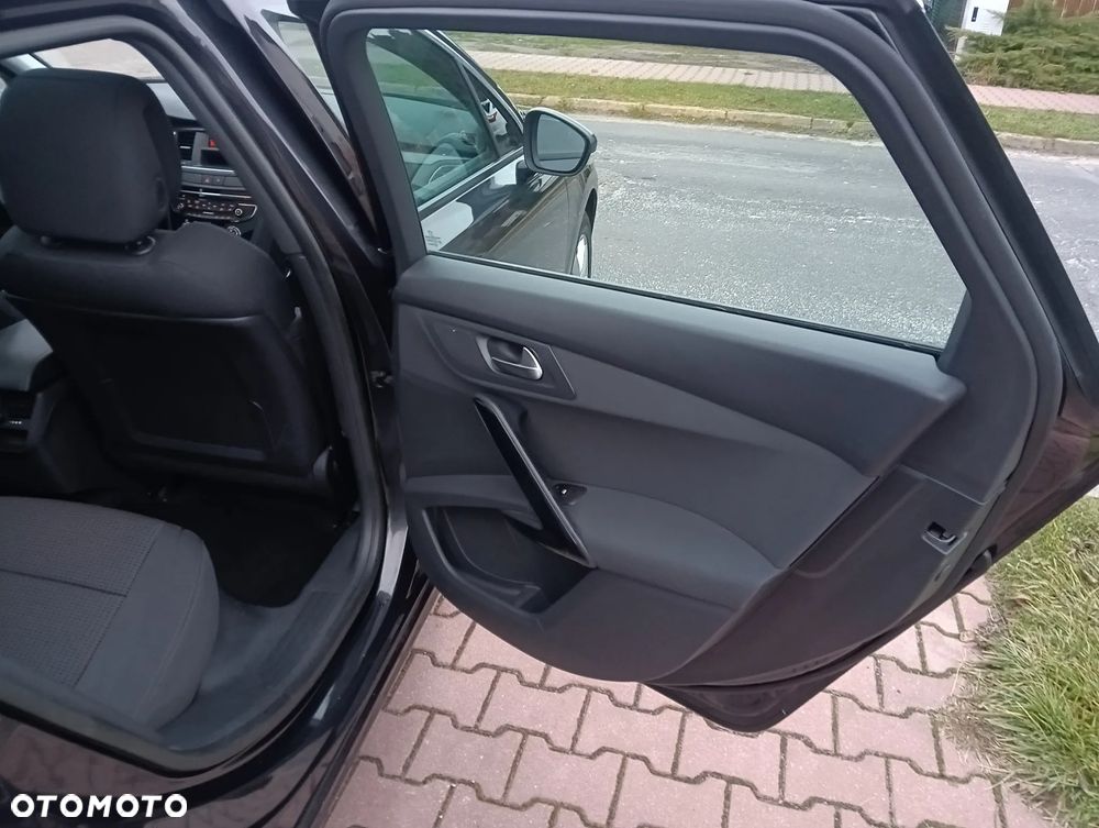 Peugeot 508 155 THP Allure - 17