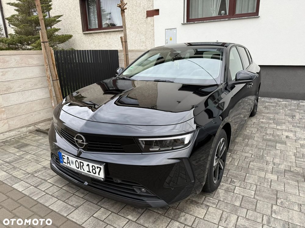 Opel Astra 1.2 Turbo Start/Stop Business Elegance - 4