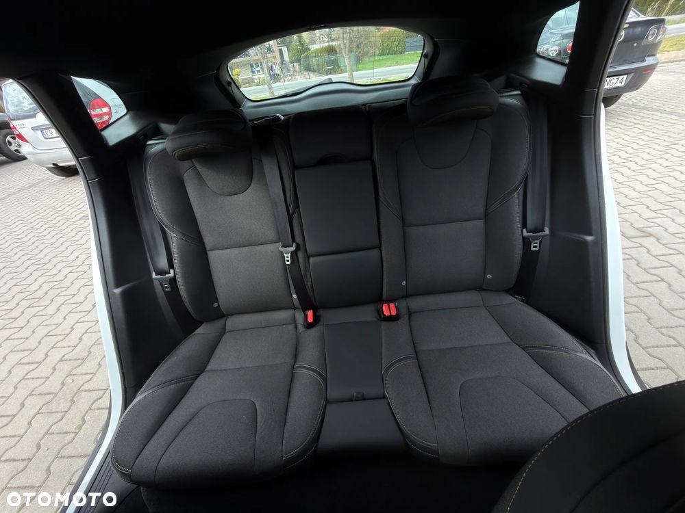 Volvo V40 Cross Country D3 Summum - 11