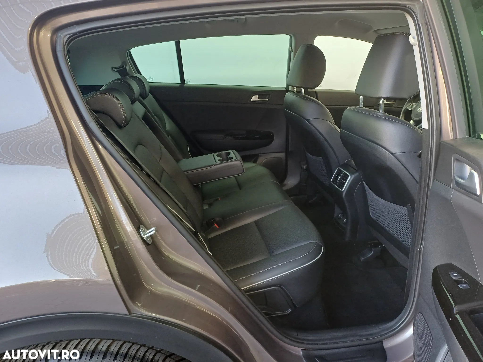 Kia Sportage 1.6 DSL 7DCT HP 4x4 Style - 24