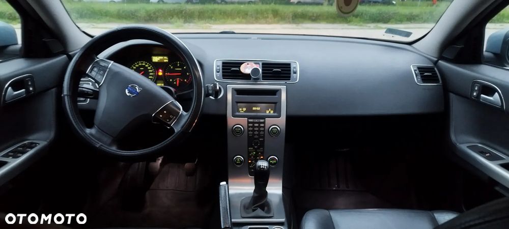 Volvo V50 2.0D - 12