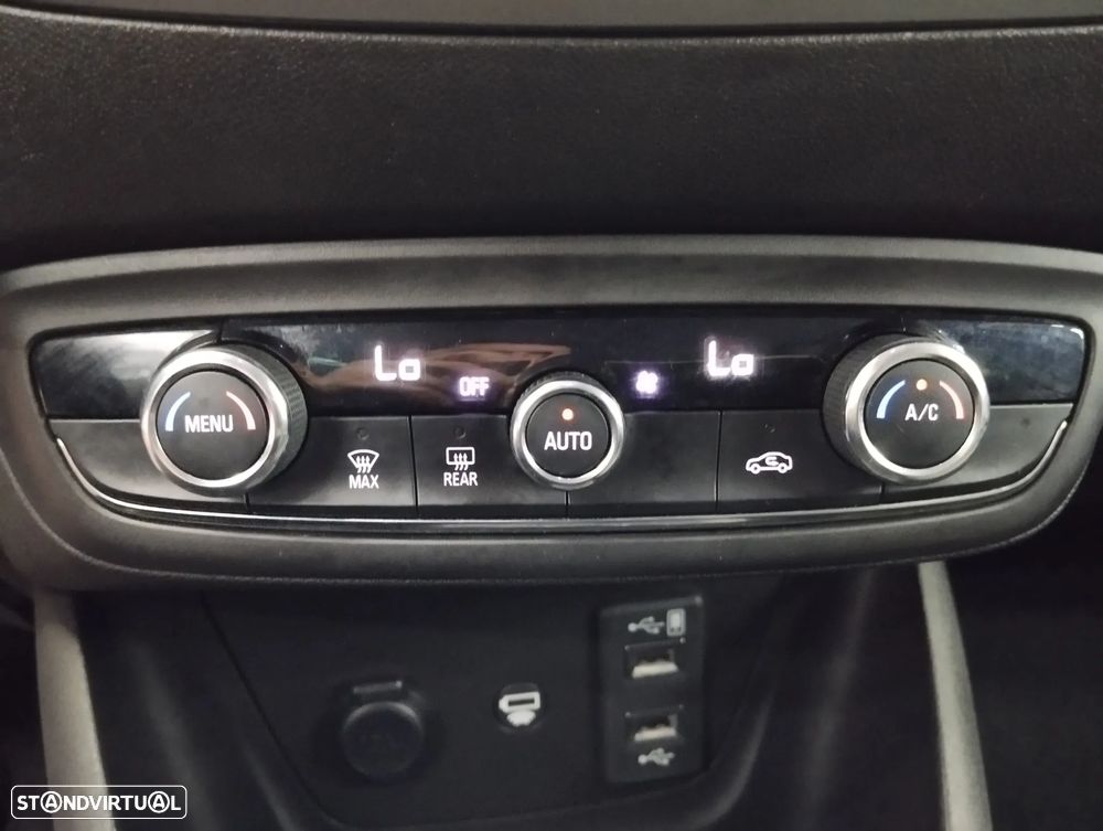 Opel Crossland 1.2 T Elegance - 25