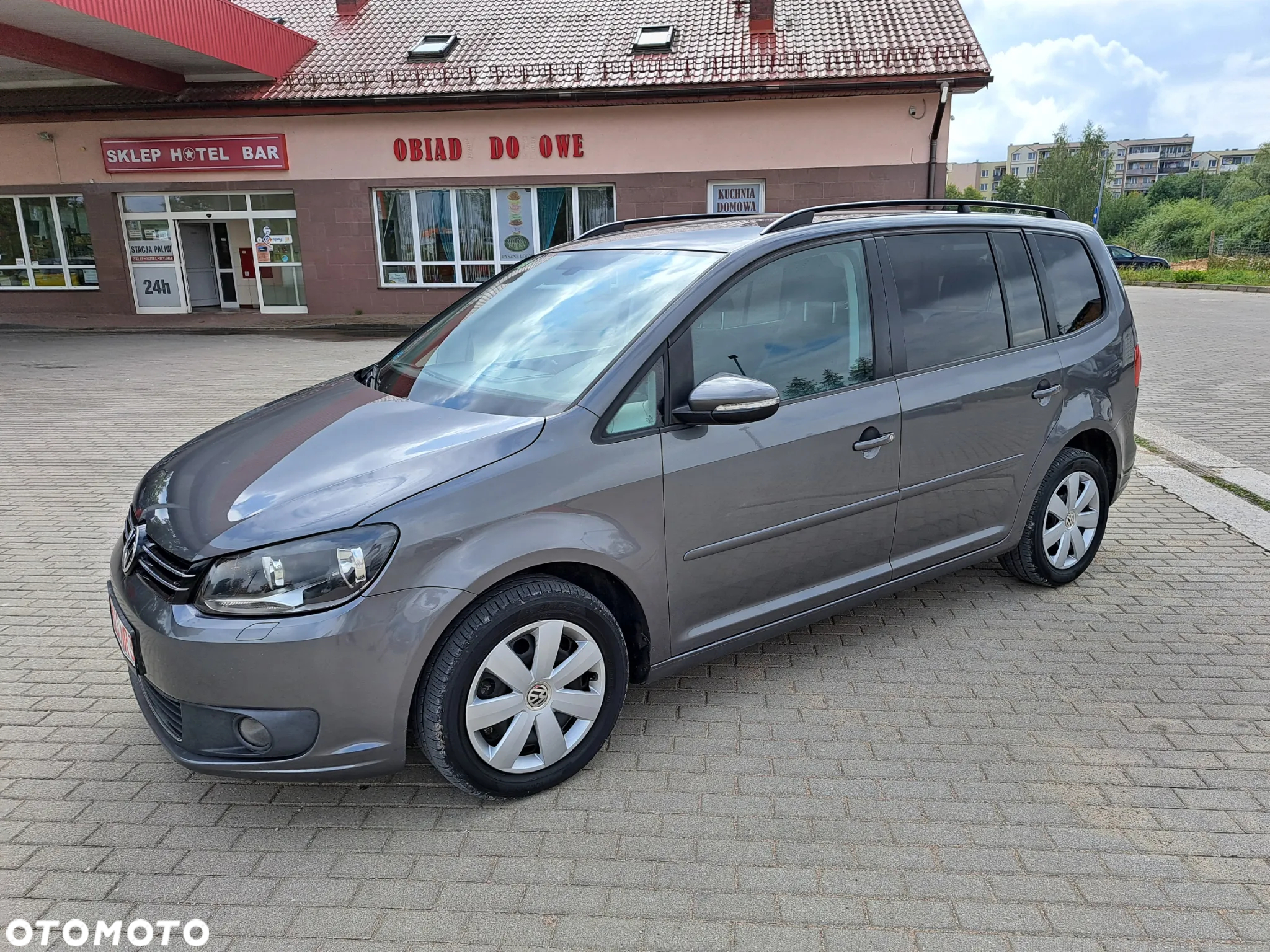 Volkswagen Touran - 10