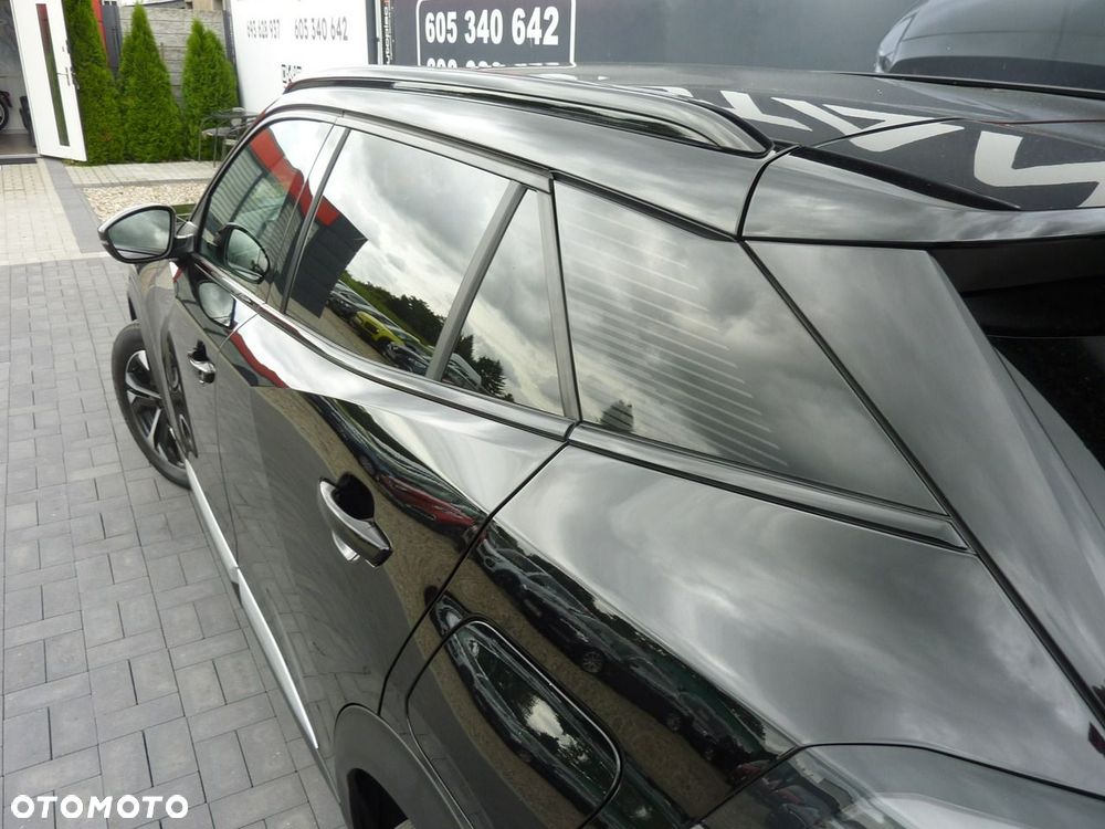 Peugeot 2008 - 8