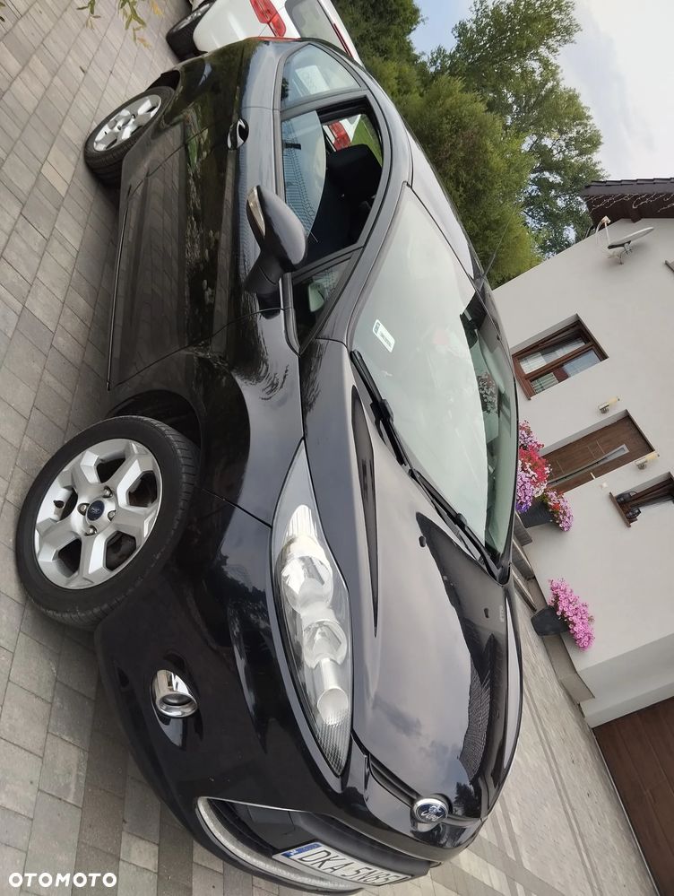 Ford Fiesta - 2