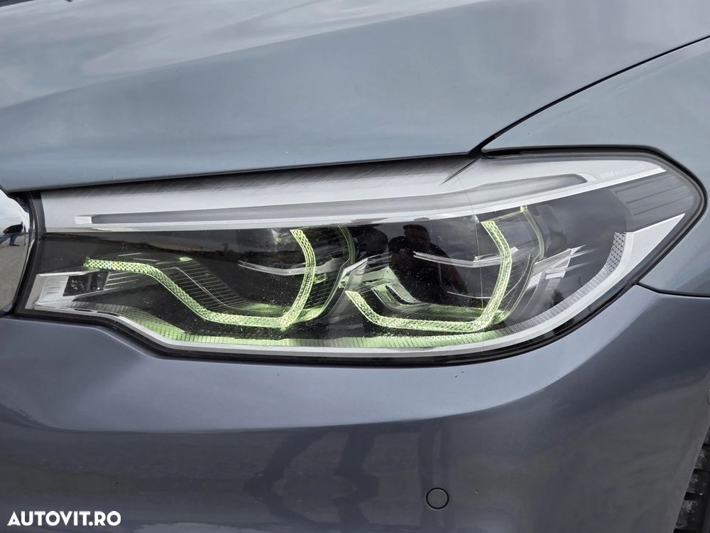 BMW Seria 5 520d xDrive Touring Aut. - 35
