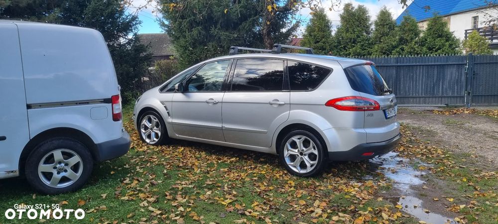 Ford S-Max - 12