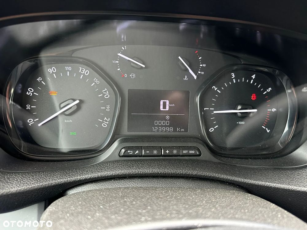 Toyota ProAce - 15