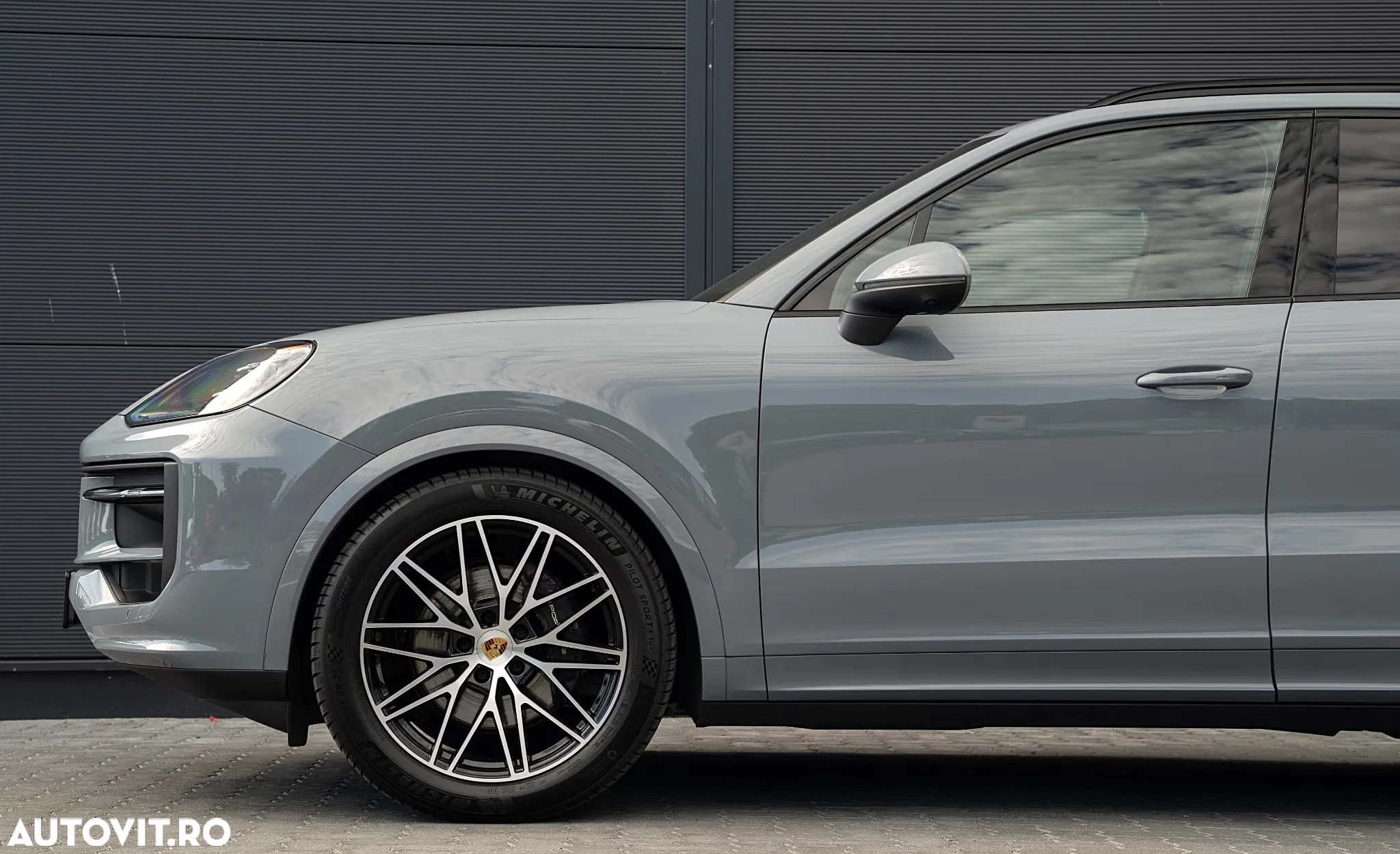 Porsche Cayenne Standard - 10