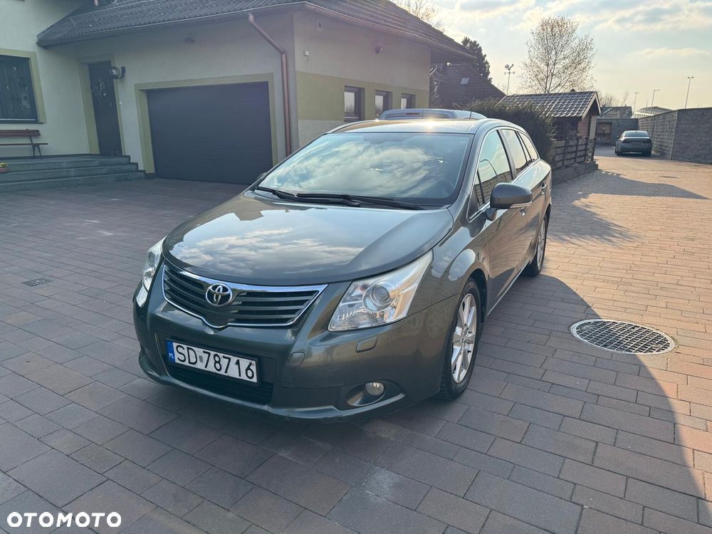 Toyota Avensis 2.2 D-4D Sol Plus Platinium - 3