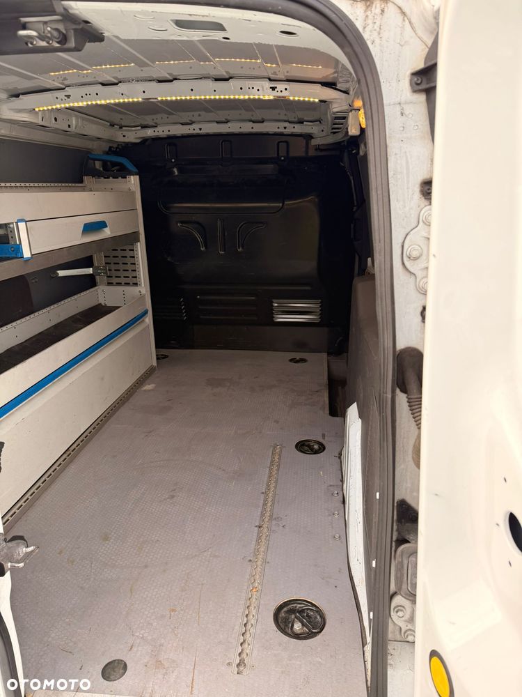 Ford Transit Connect L2 - 8