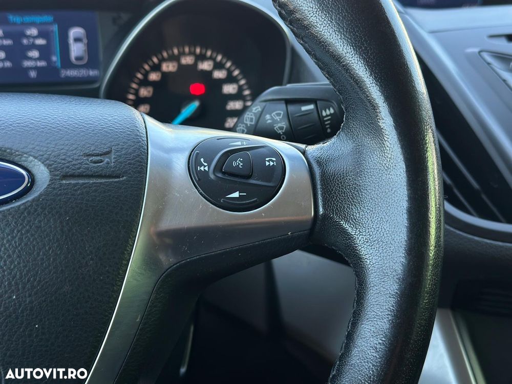 Ford Kuga 2.0 TDCi 4x4 SYNC - 26