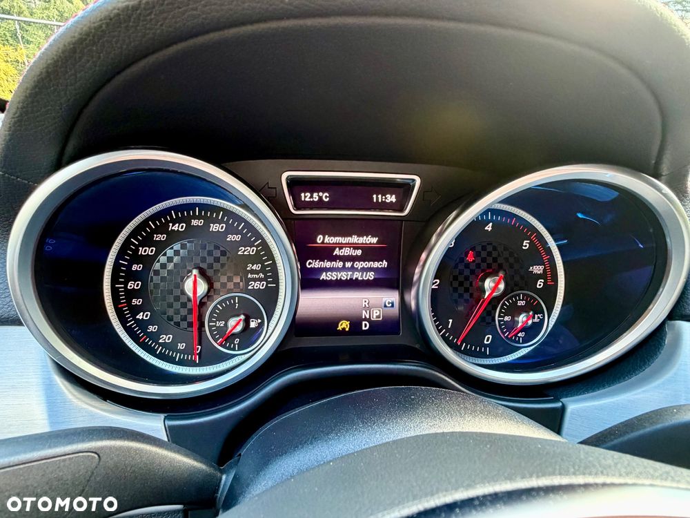 Mercedes-Benz GLE 350 d 4-Matic - 38