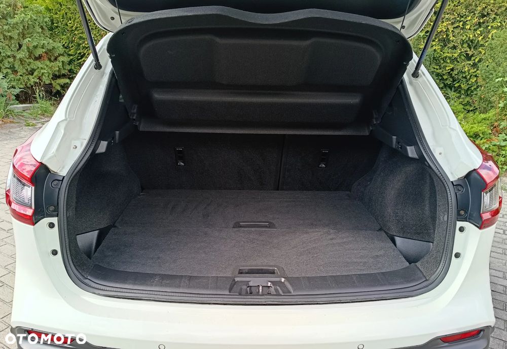 Nissan Qashqai 1.2 DIG-T N-Connecta - 32