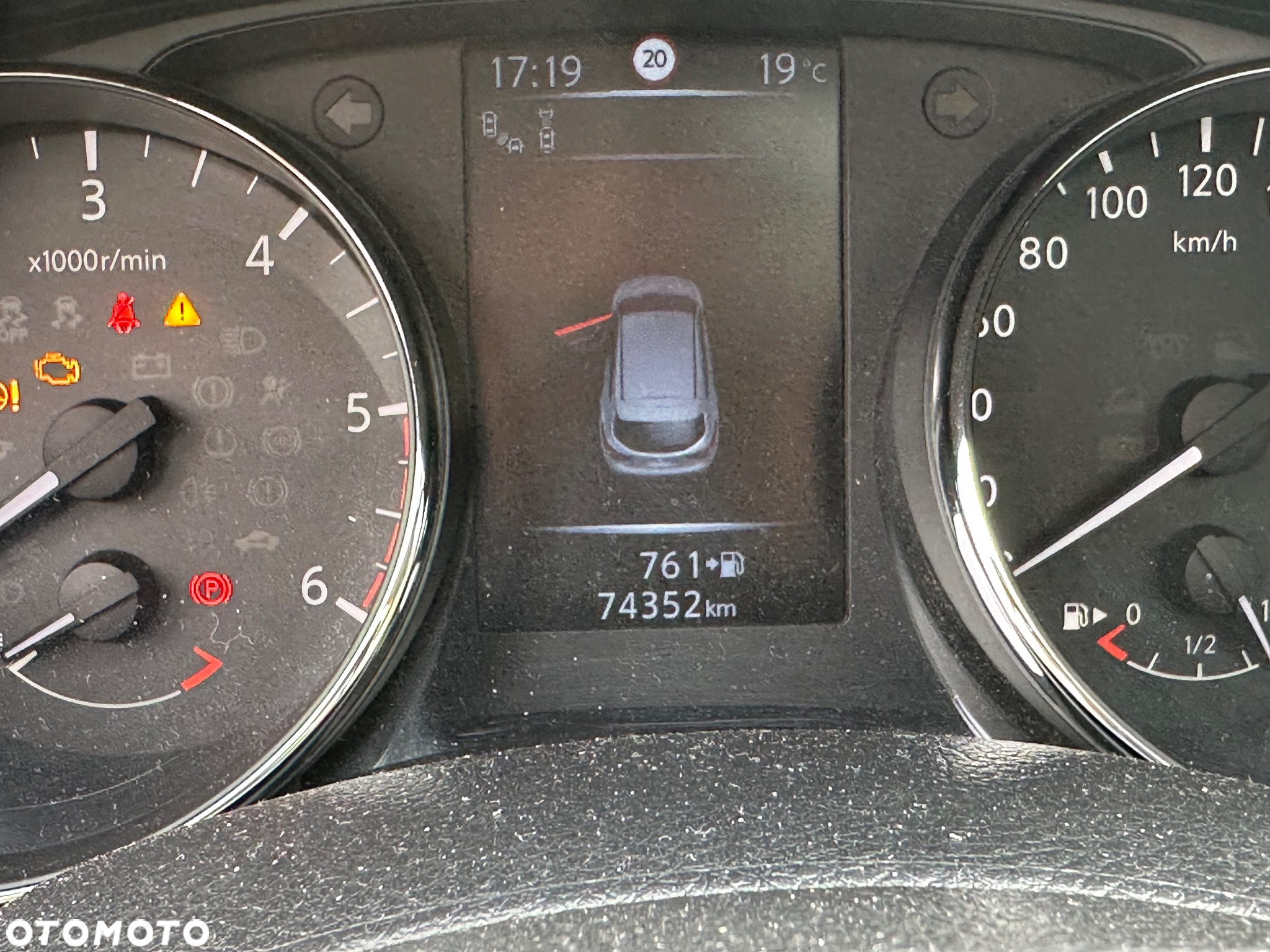 Nissan Qashqai 1.6 DCi 4x4 Tekna - 12