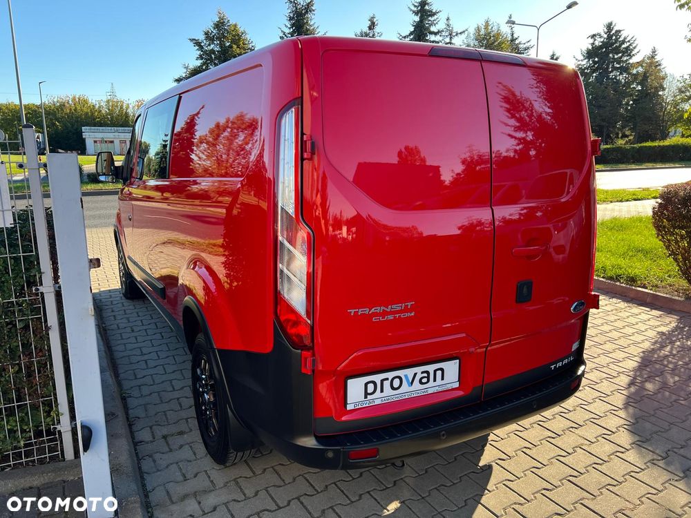 Ford TRANSIT CUSTOM TRAIL 2,0 TDCI 130KM L2 DŁUGI BRYGADÓWKA - 23